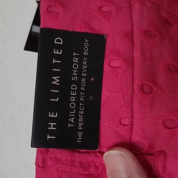 NWT The Limited Pink Eyelet Tailored Short size 14 - Picture 6 of 12